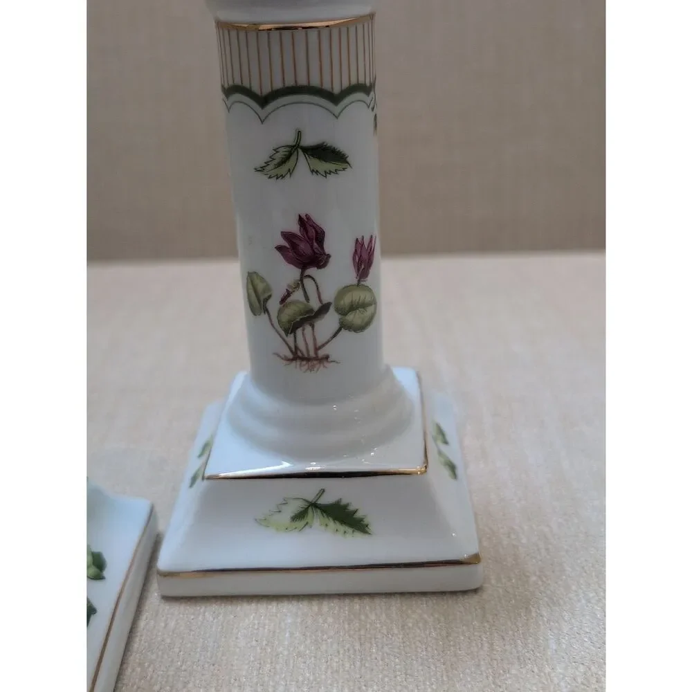 Georges Briard elegant white